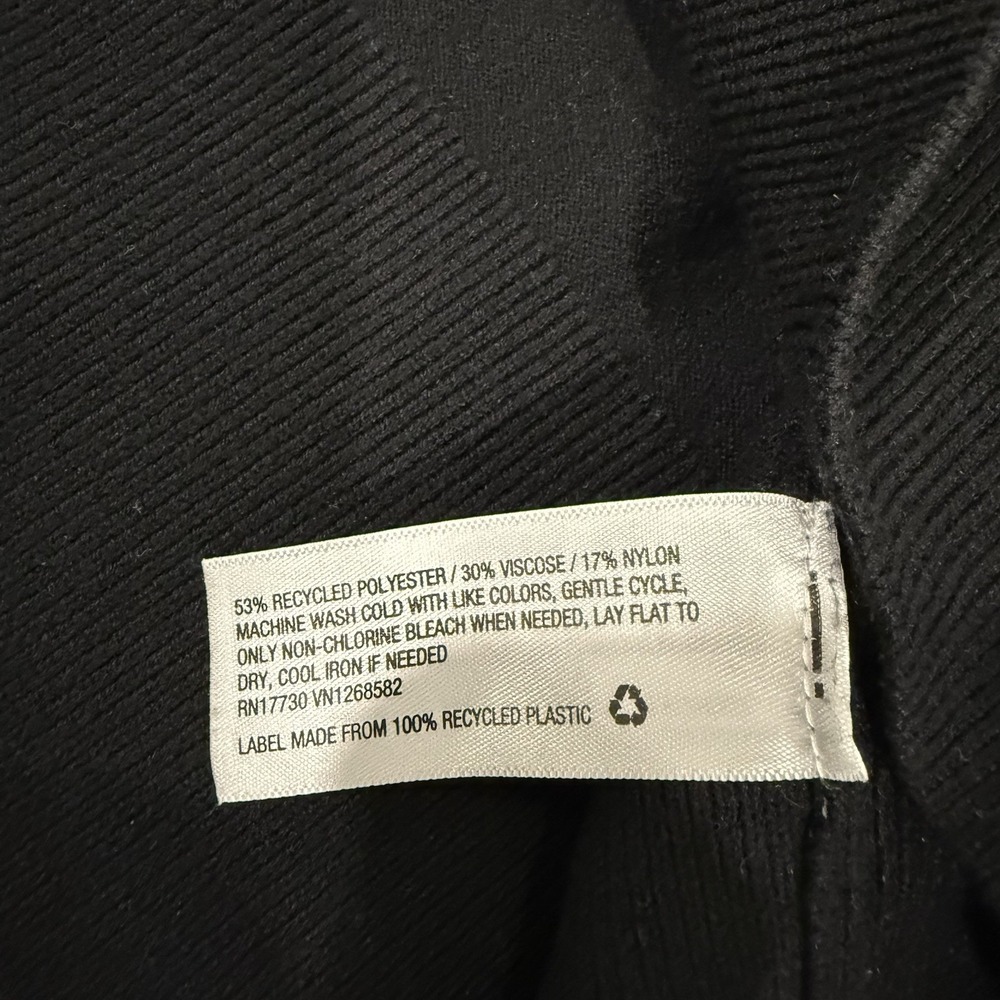 A New Day Sweater Size Medium Black V Neck Knit Top Fine Gauge Pullover - Picture 5 of 6